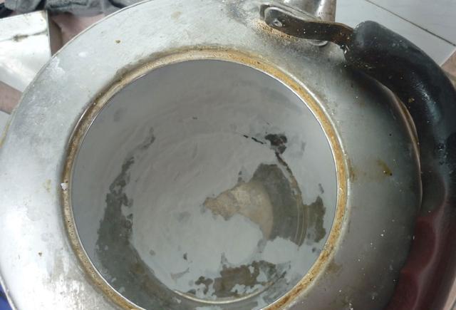 超濾不能去水垢，RO凈水機(jī)廢水多，我們?cè)趺催x擇？